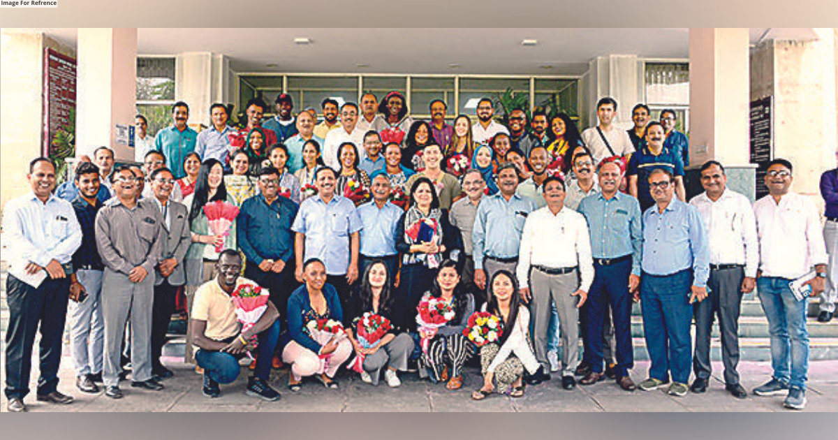 25 int’l delegates from 19 countries visit RHB HQ to study its projects